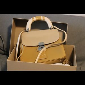 Sold/Burberry DK88 medium